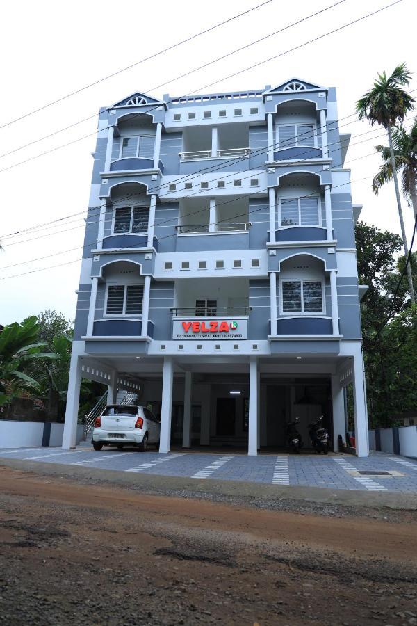 Yelza Hotel And Residence Alwaye Eksteriør bilde
