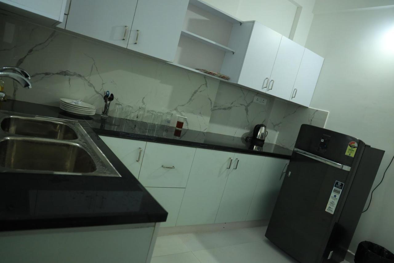 Yelza Hotel And Residence Alwaye Eksteriør bilde